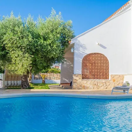 Casa Delicias • Pisc. Privada • Playa • Bbq • 6pax בית נופש